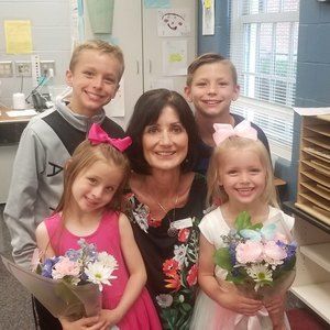 Meet your Posher, Connie